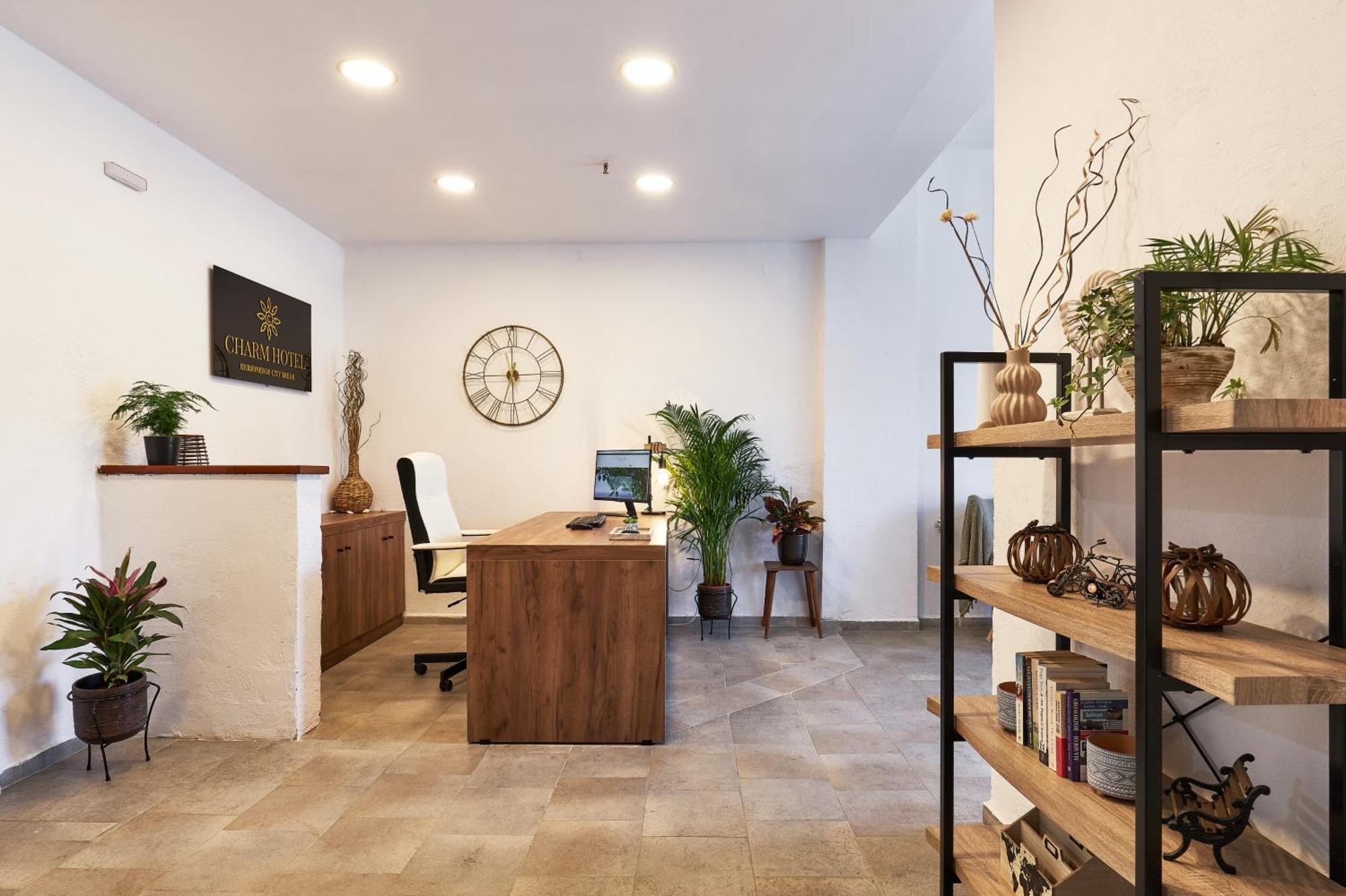 Charm Hotel, Hersonissos Bagian luar foto